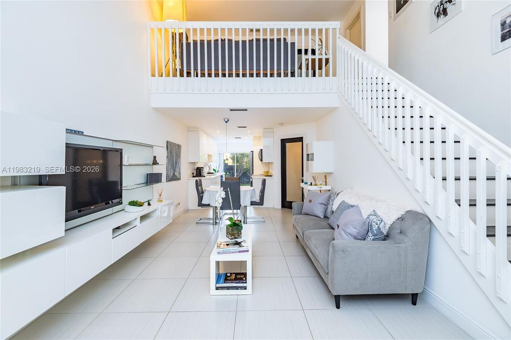 370 SE 2nd Avenue G3, Deerfield Beach, FL 33441