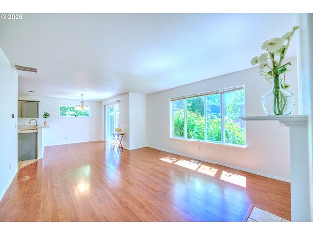 16828 Nw GREYHAWK Dr, Beaverton, OR 97006