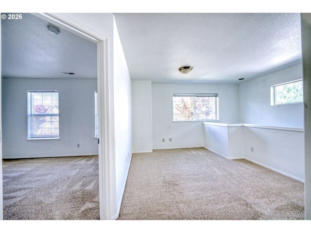 16828 Nw GREYHAWK Dr, Beaverton, OR 97006
