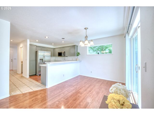 16828 Nw GREYHAWK Dr, Beaverton, OR 97006