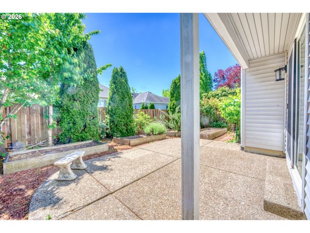16828 Nw GREYHAWK Dr, Beaverton, OR 97006