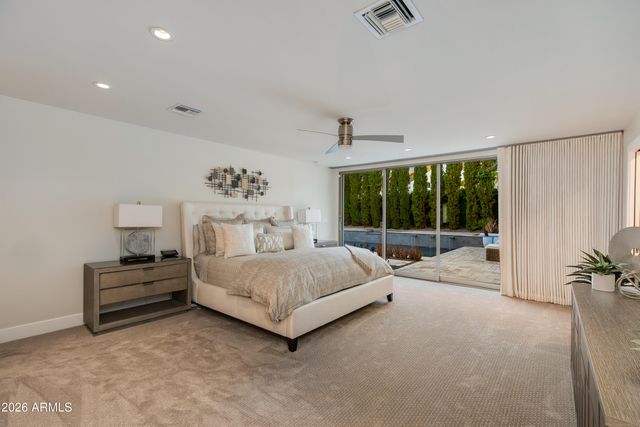 3160 E STELLA Lane, Phoenix, AZ 85016