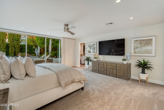 3160 E STELLA Lane, Phoenix, AZ 85016