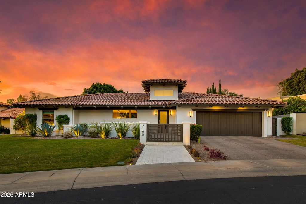 3160 E STELLA Lane, Phoenix, AZ 85016 — photo 2