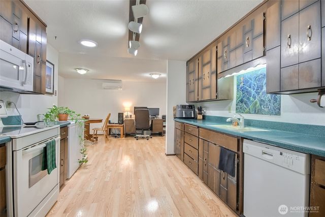 6227 S Gove Street, Tacoma, WA 98409