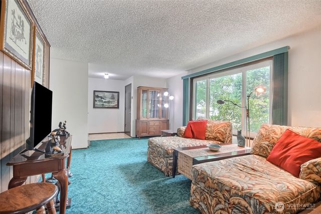 6227 S Gove Street, Tacoma, WA 98409