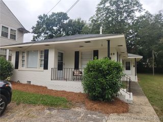 311 Oakridge Avenue, Fayetteville, NC 28305