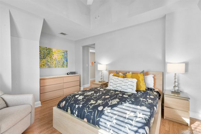 225 Stanley Avenue 303, Mamaroneck, NY 10543