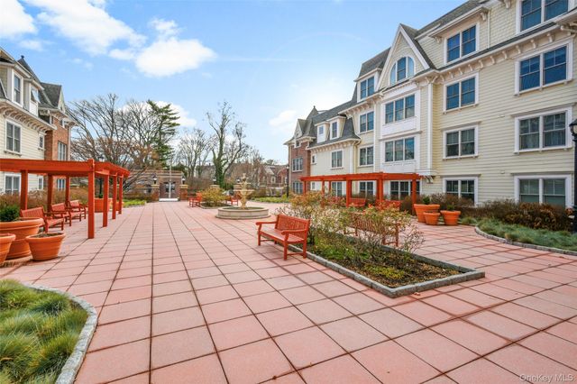 225 Stanley Avenue 303, Mamaroneck, NY 10543