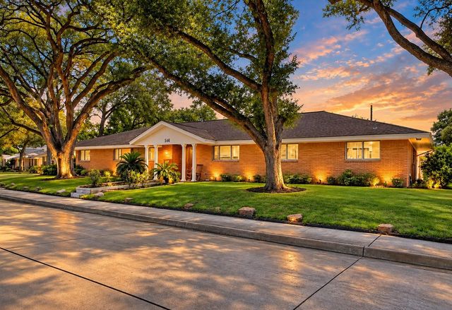 3641 Deal Street, Houston, TX 77025