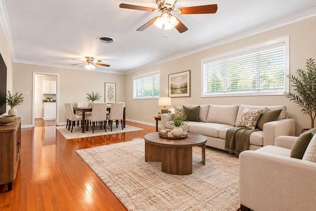 3641 Deal Street, Houston, TX 77025
