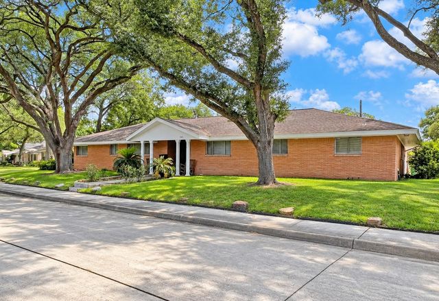 3641 Deal Street, Houston, TX 77025