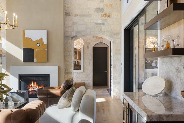 1030 Hackemack Rd, Round Top, TX 78954