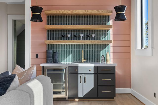 1030 Hackemack Rd, Round Top, TX 78954