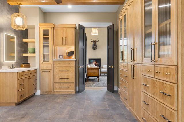 1030 Hackemack Rd, Round Top, TX 78954