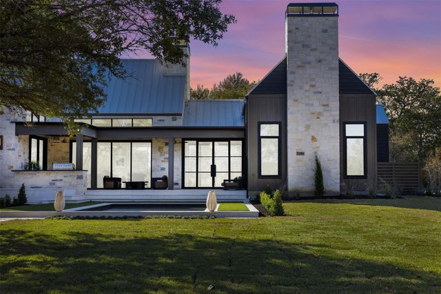 1030 Hackemack Rd, Round Top, TX 78954