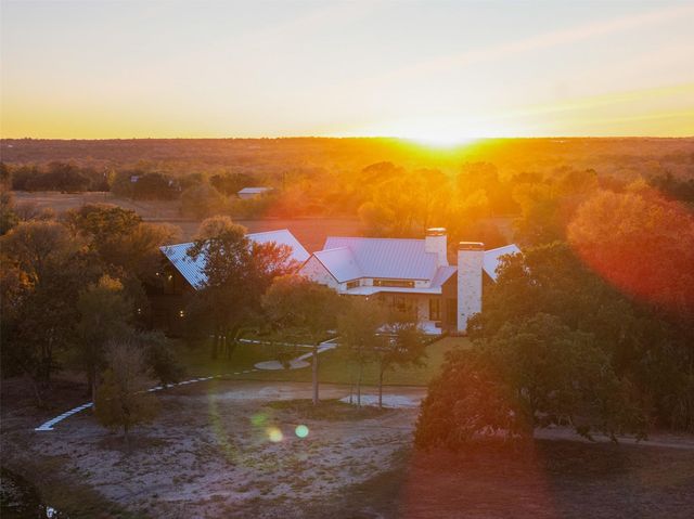 1030 Hackemack Rd, Round Top, TX 78954