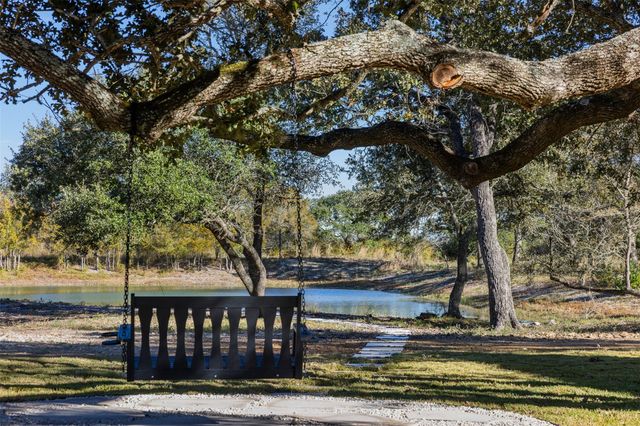 1030 Hackemack Rd, Round Top, TX 78954