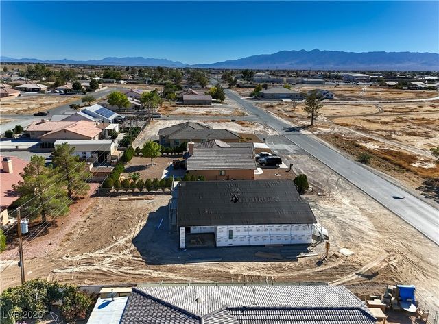 3046 MOUNT CHARLESTON DR, Pahrump, NV 89048