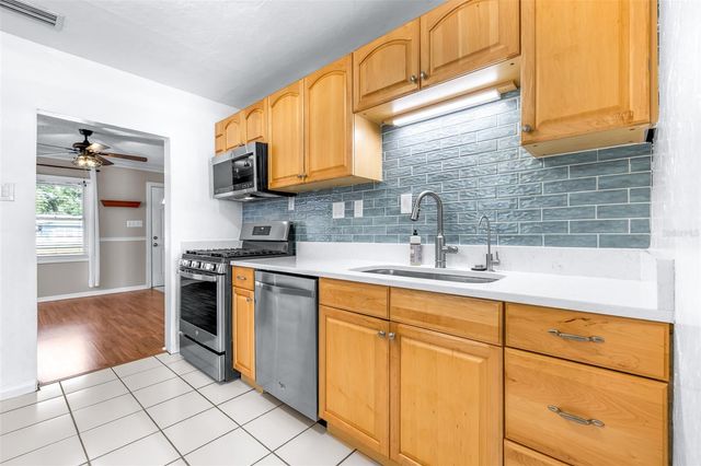 3106 N ADAMS STREET, Tampa, FL 33611