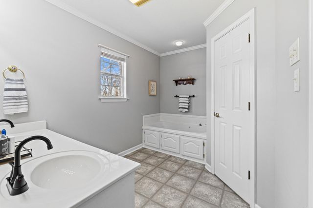 1600 Ridgefield Dr, Heber Springs, AR 72543