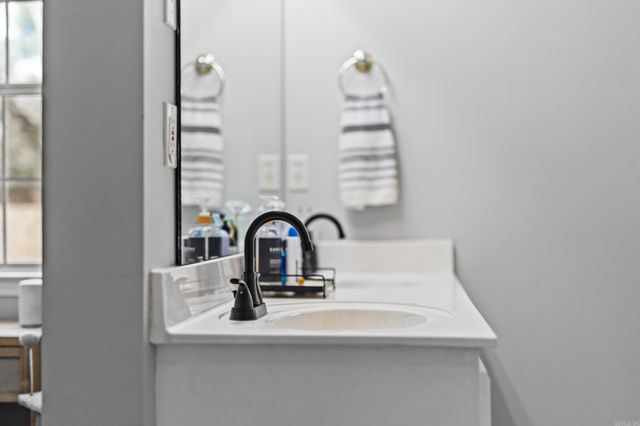 1600 Ridgefield Dr, Heber Springs, AR 72543