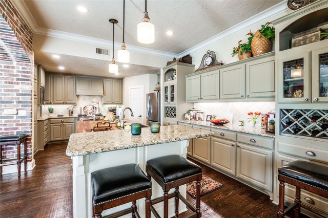 2590 King Arthur Boulevard, Lewisville, TX 75056