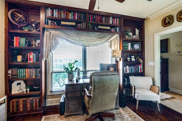 2590 King Arthur Boulevard, Lewisville, TX 75056
