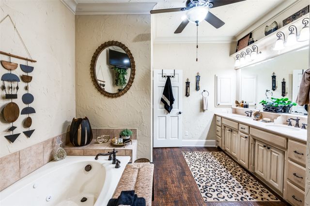 2590 King Arthur Boulevard, Lewisville, TX 75056