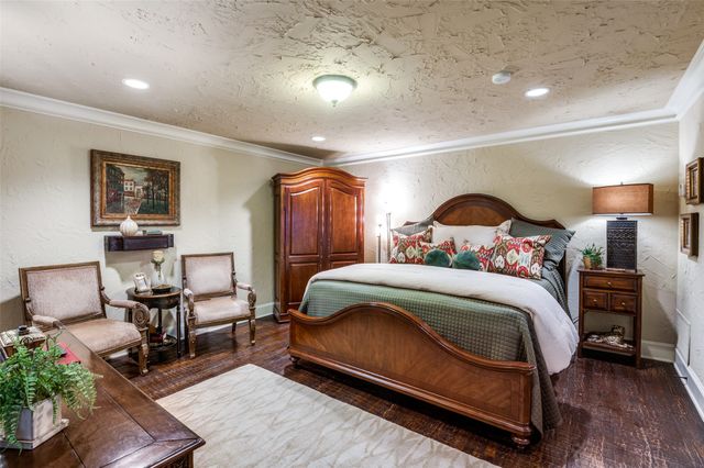 2590 King Arthur Boulevard, Lewisville, TX 75056