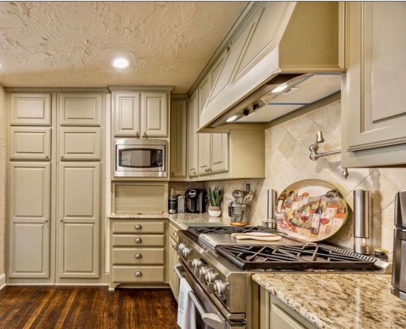 2590 King Arthur Boulevard, Lewisville, TX 75056