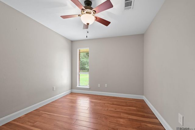 9321 Wesson St, Baton Rouge, LA 70809