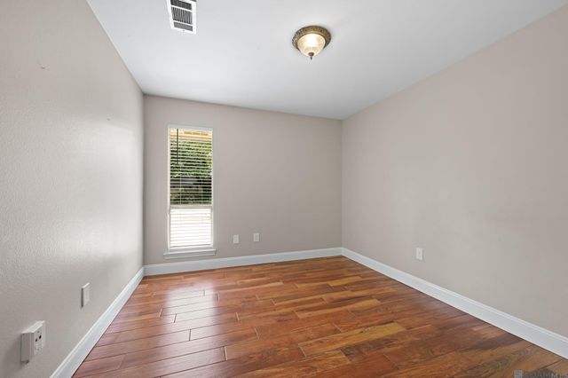 9321 Wesson St, Baton Rouge, LA 70809