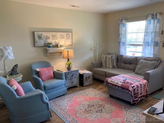 20883 Flora Street, Roseville, MI 48066