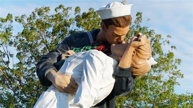 211 COSMOPOLITAN COURT 211, Sarasota, FL 34236