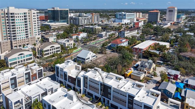 211 COSMOPOLITAN COURT 211, Sarasota, FL 34236
