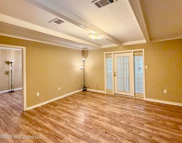 1931 Loyd Circle, Pearl, MS 39208