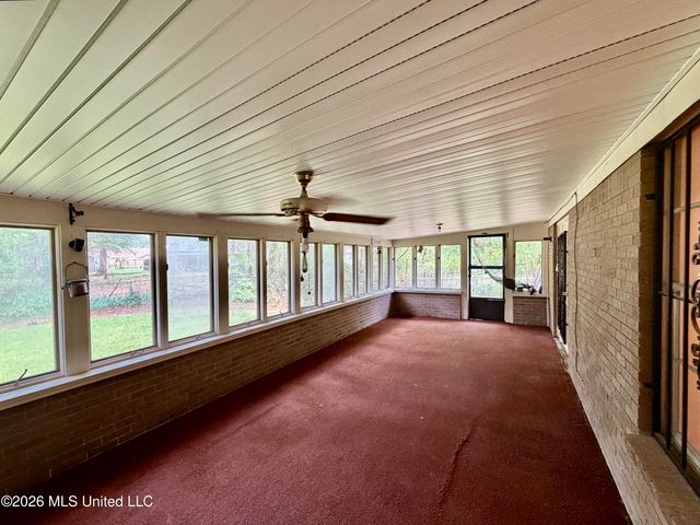 1931 Loyd Circle, Pearl, MS 39208