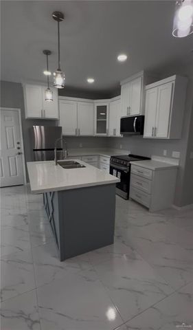 11013 N 27th Street 2, Mcallen, TX 78504
