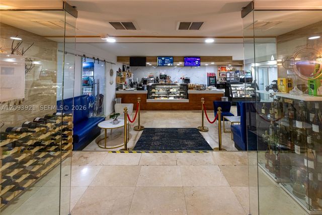 5225 Collins Ave 1114, Miami Beach, FL 33140