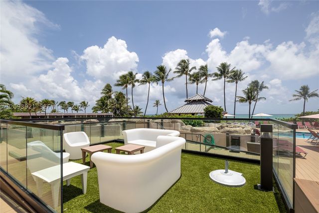 5225 Collins Ave 1114, Miami Beach, FL 33140