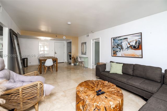 5225 Collins Ave 1114, Miami Beach, FL 33140