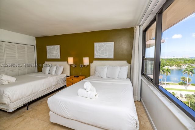 5225 Collins Ave 1114, Miami Beach, FL 33140