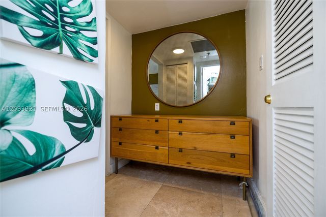 5225 Collins Ave 1114, Miami Beach, FL 33140