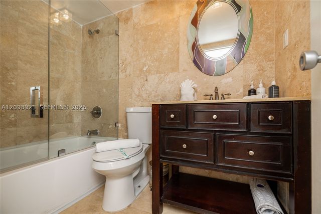 5225 Collins Ave 1114, Miami Beach, FL 33140