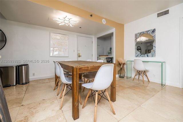 5225 Collins Ave 1114, Miami Beach, FL 33140