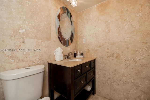 5225 Collins Ave 1114, Miami Beach, FL 33140