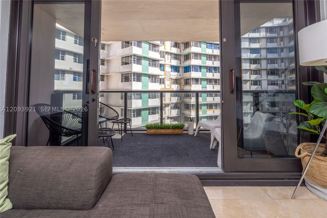 5225 Collins Ave 1114, Miami Beach, FL 33140
