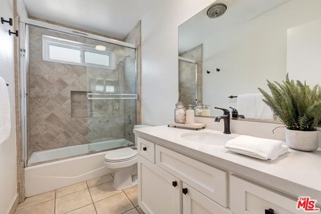 1337 Berkeley Street 7, Santa Monica, CA 90404