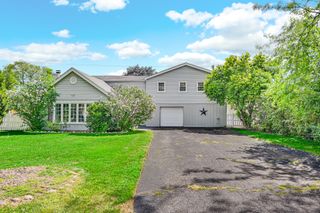 10409 S 83rd Avenue, Palos Hills, IL 60465